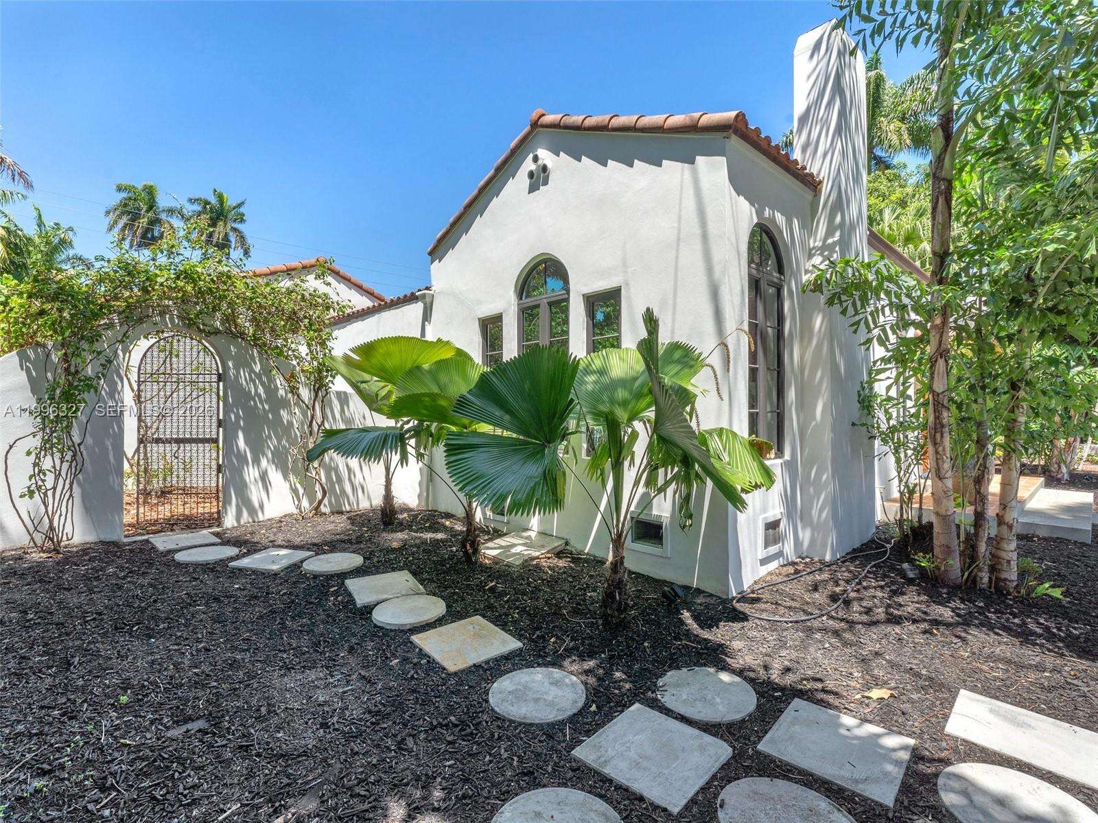 1321 Tyler St, Hollywood, FL 33019 | Picture 88