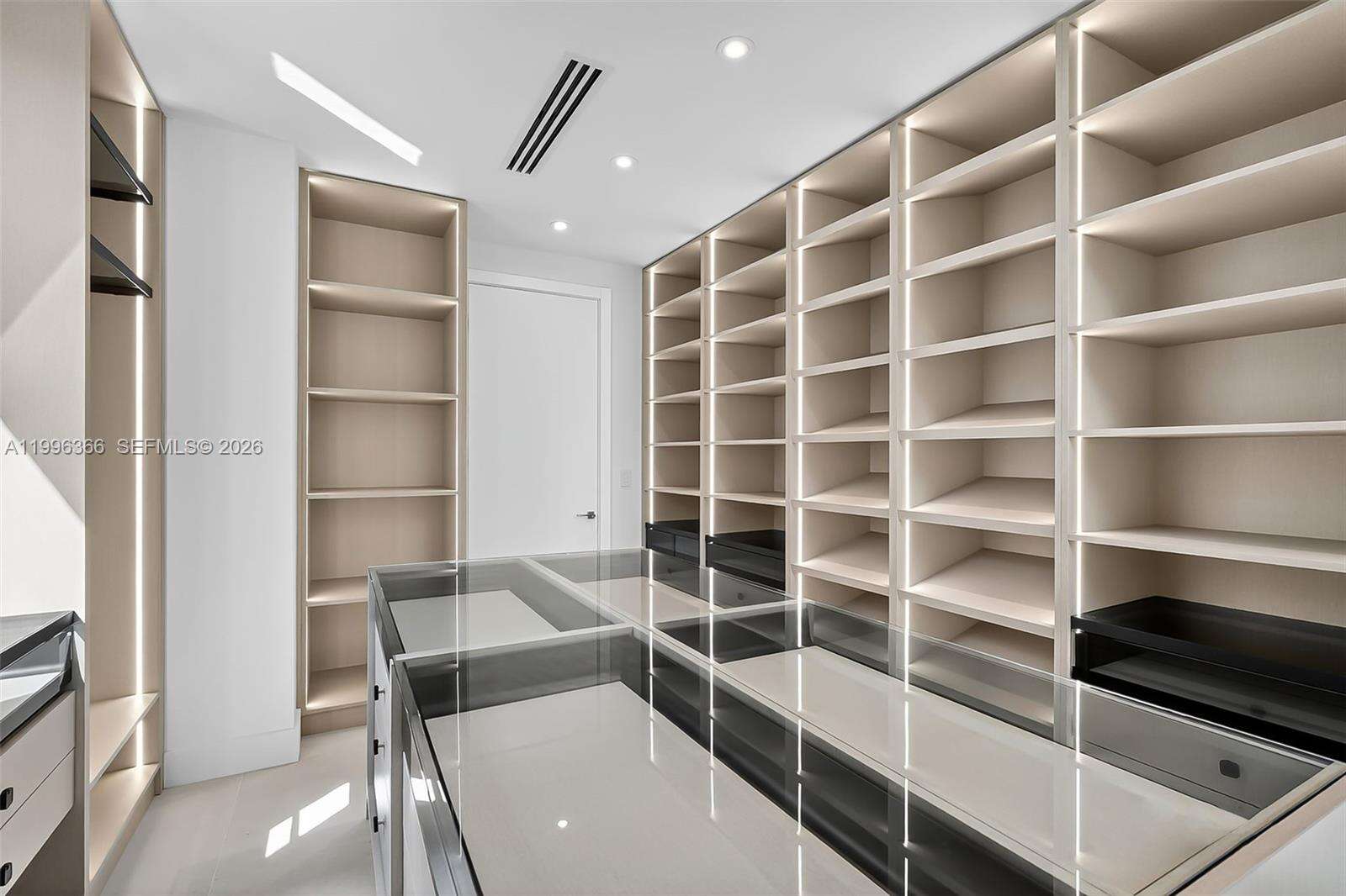 620 Solar Isle Dr, Fort Lauderdale, FL 33301 | Picture 54