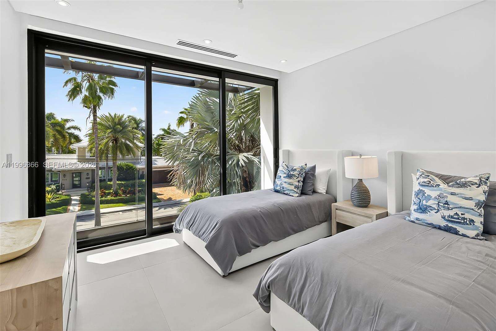 620 Solar Isle Dr, Fort Lauderdale, FL 33301 | Picture 57