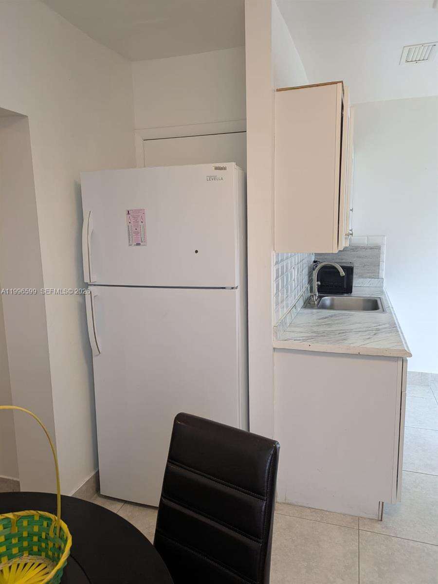 2116 Monroe Ter, Hollywood, FL 33020 | Picture 8