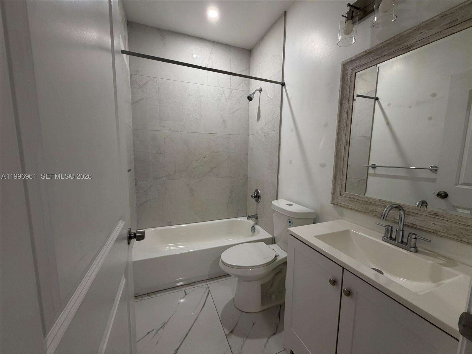 2241 62nd Ave, Hollywood, FL 33024 - For Sale photo 10