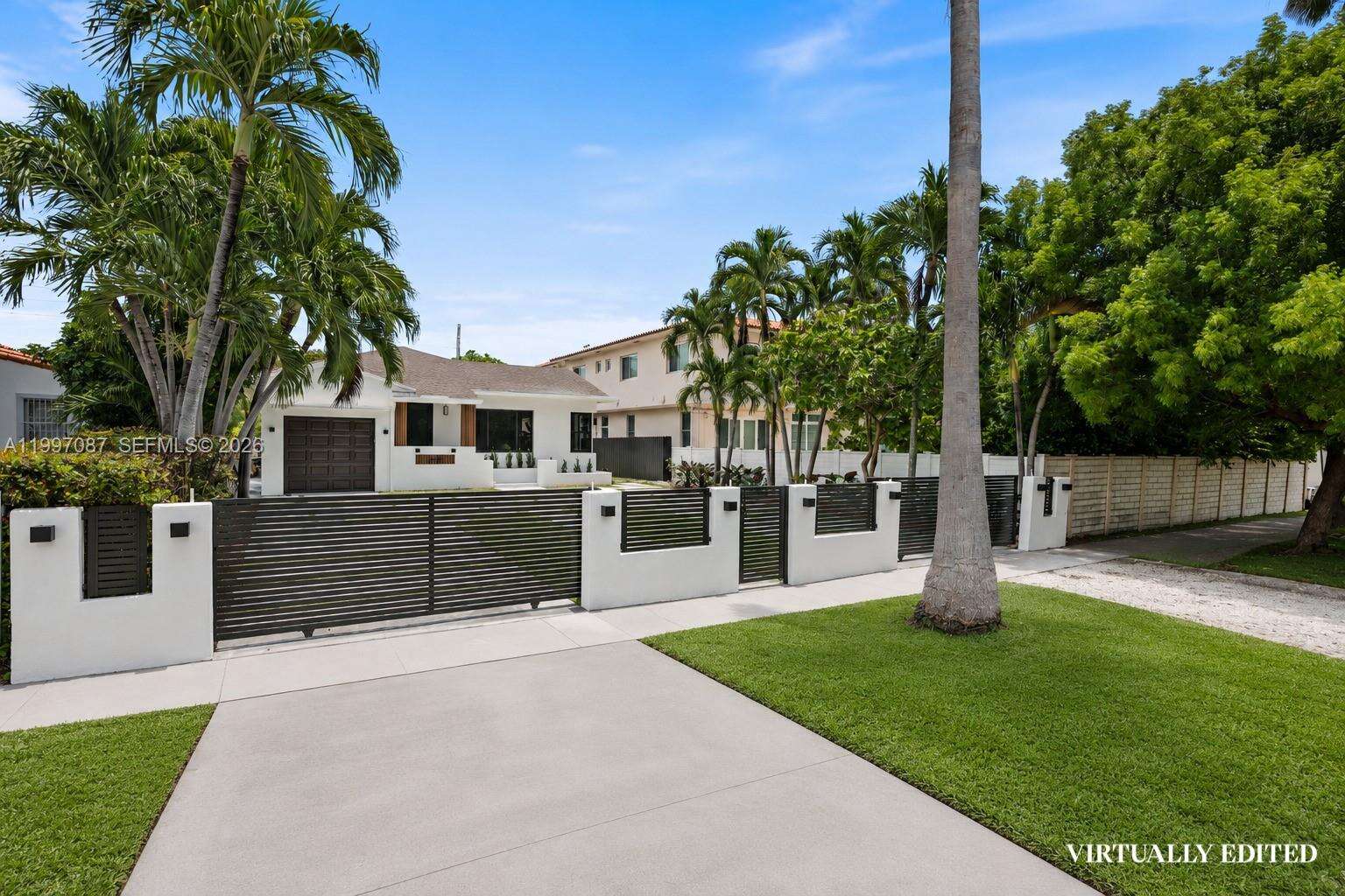1405 Lenox Ave, Miami Beach, FL 33139 - For Sale photo 2