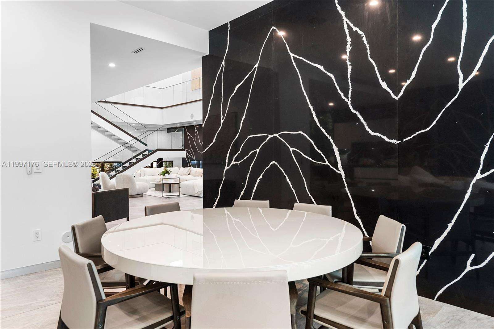 521 Holiday Dr, Hallandale Beach, FL 33009 | Picture 14