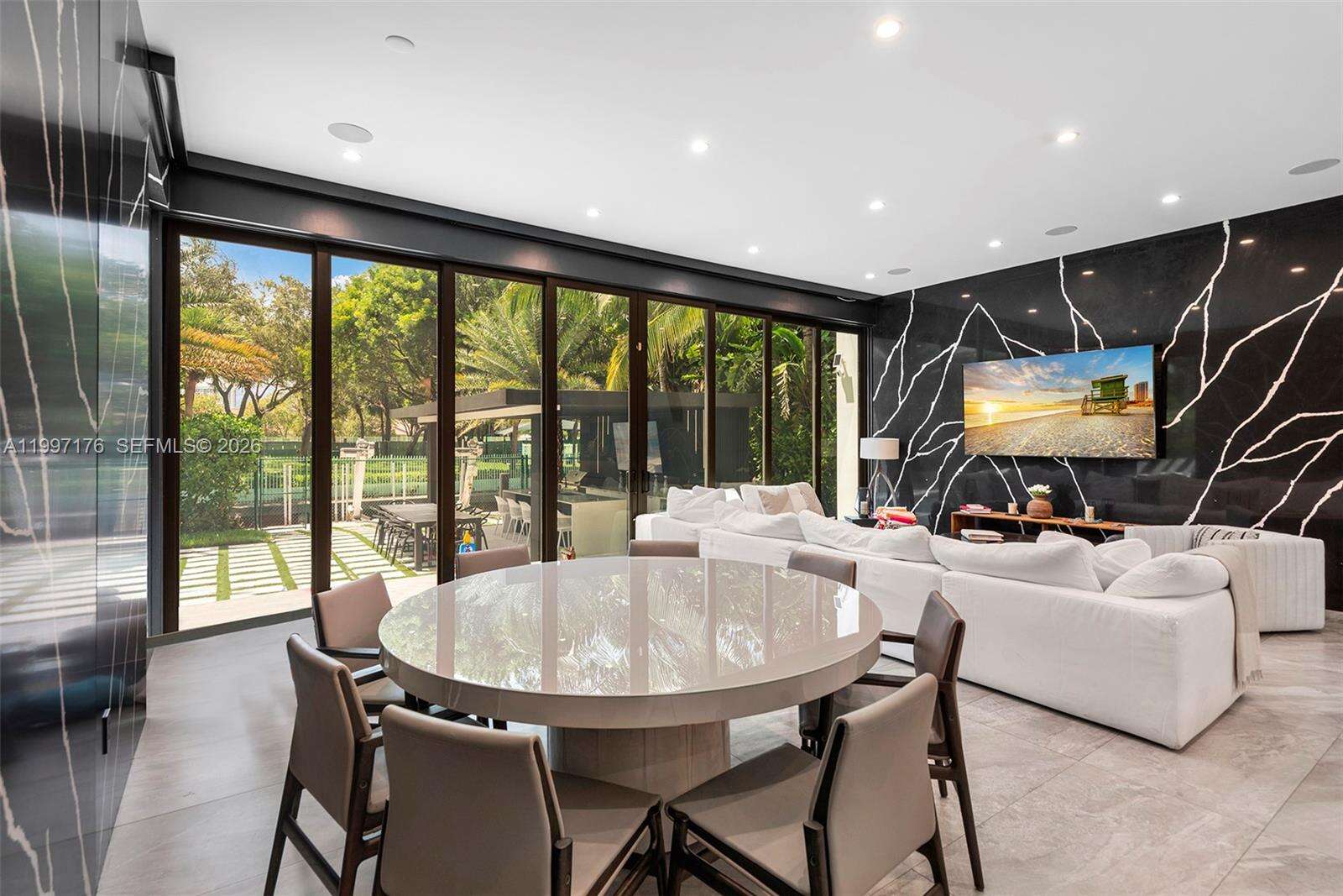 521 Holiday Dr, Hallandale Beach, FL 33009 | Picture 18