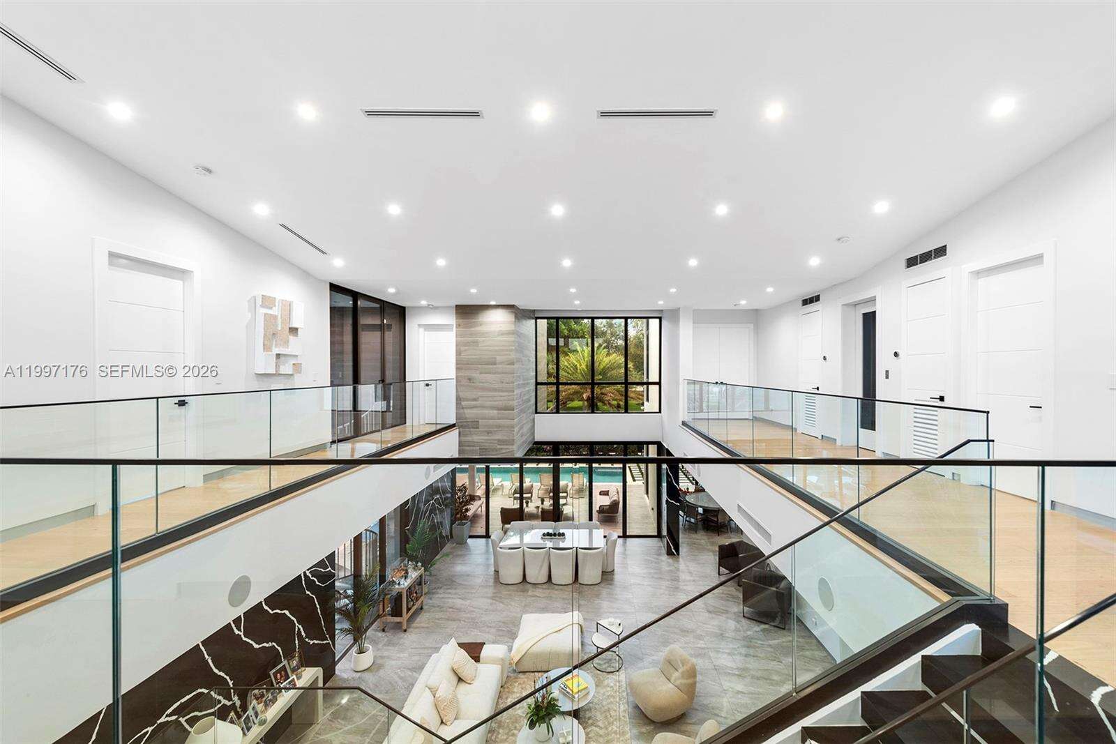 521 Holiday Dr, Hallandale Beach, FL 33009 | Picture 26