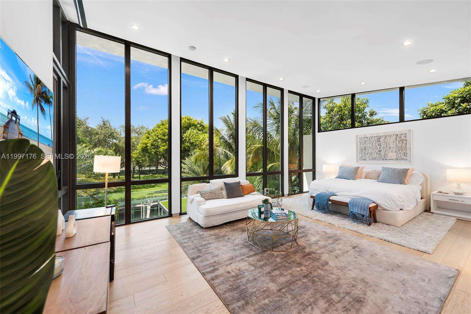 521 Holiday Dr, Hallandale Beach, FL 33009 | Picture 27