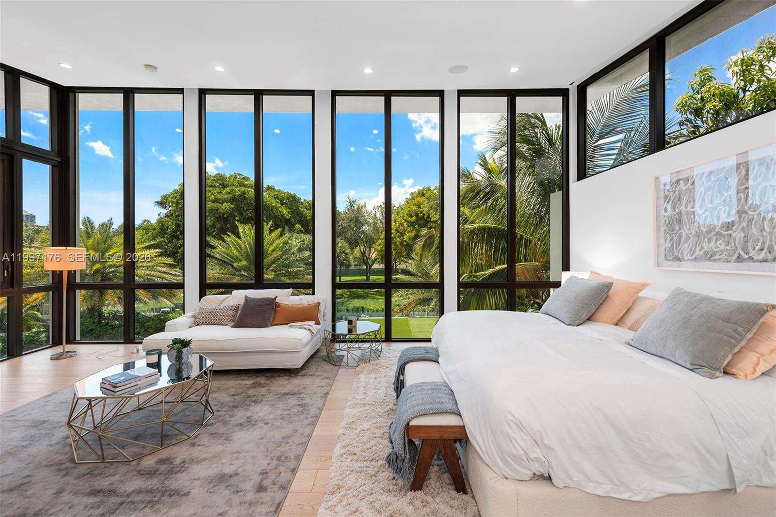 521 Holiday Dr, Hallandale Beach, FL 33009 | Picture 28