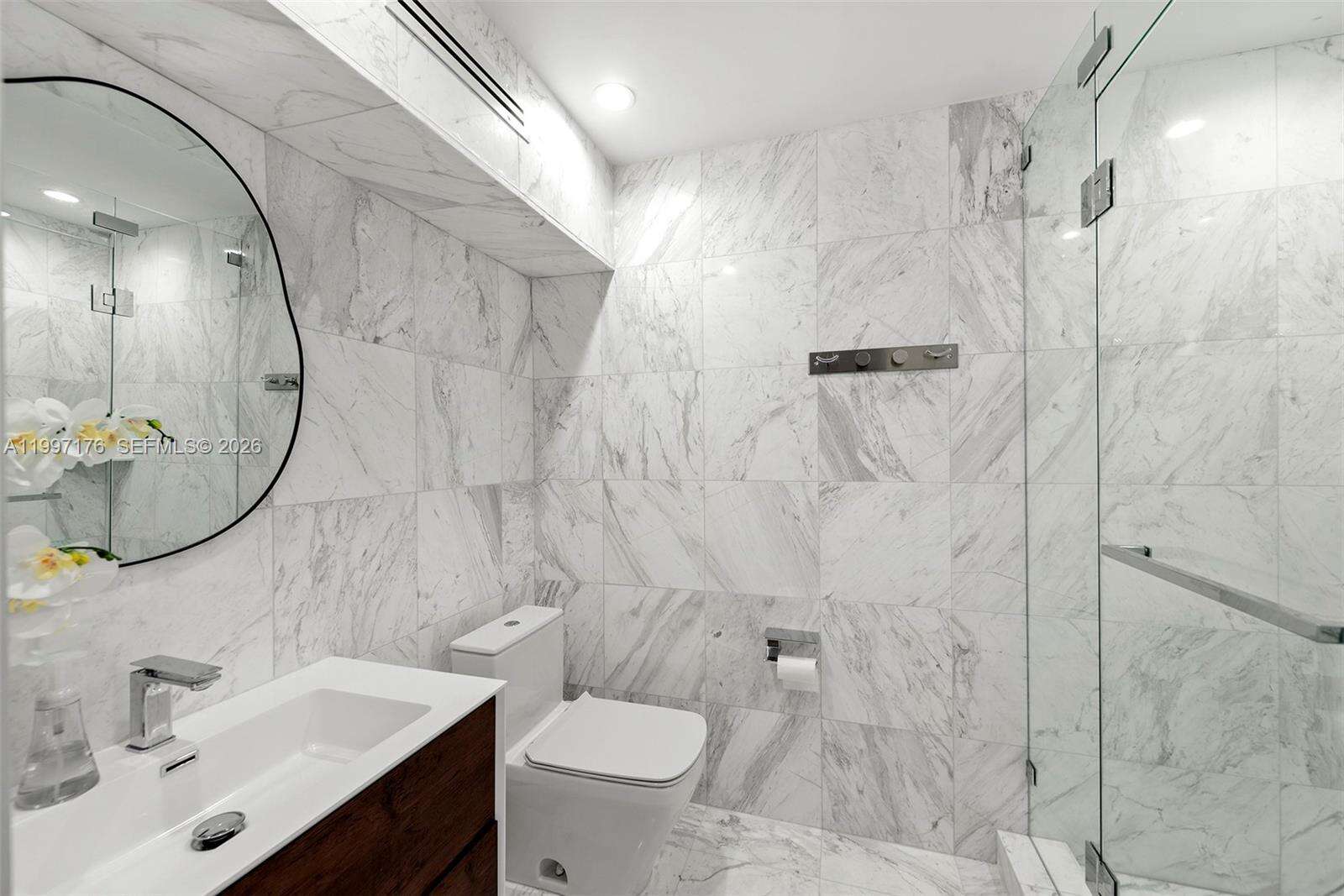 521 Holiday Dr, Hallandale Beach, FL 33009 | Picture 33