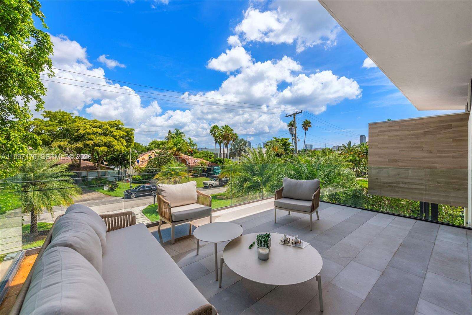 521 Holiday Dr, Hallandale Beach, FL 33009 | Picture 35