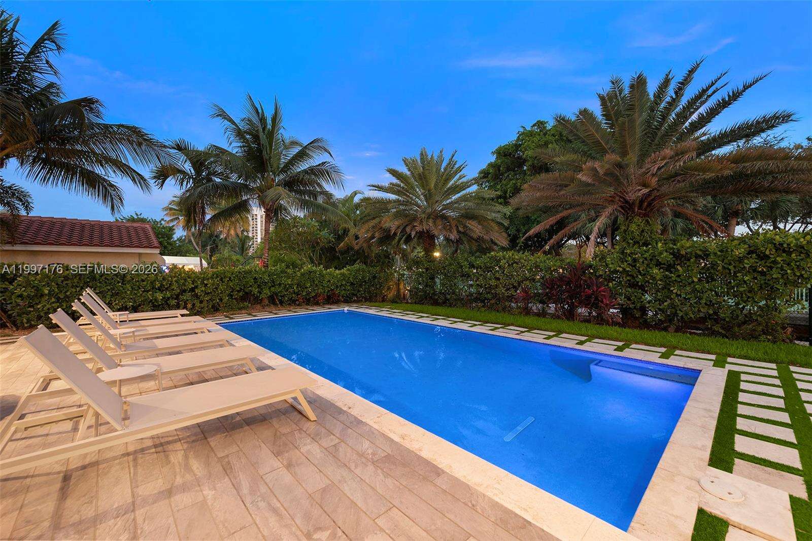 521 Holiday Dr, Hallandale Beach, FL 33009 | Picture 47