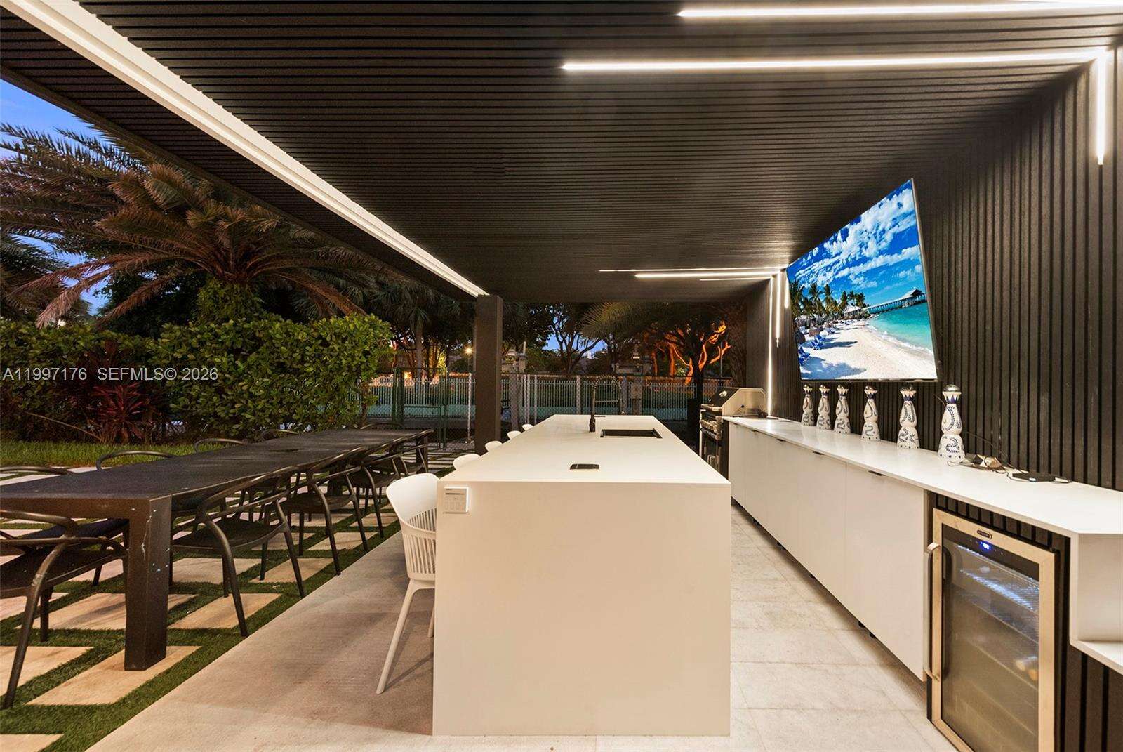 521 Holiday Dr, Hallandale Beach, FL 33009 | Picture 48