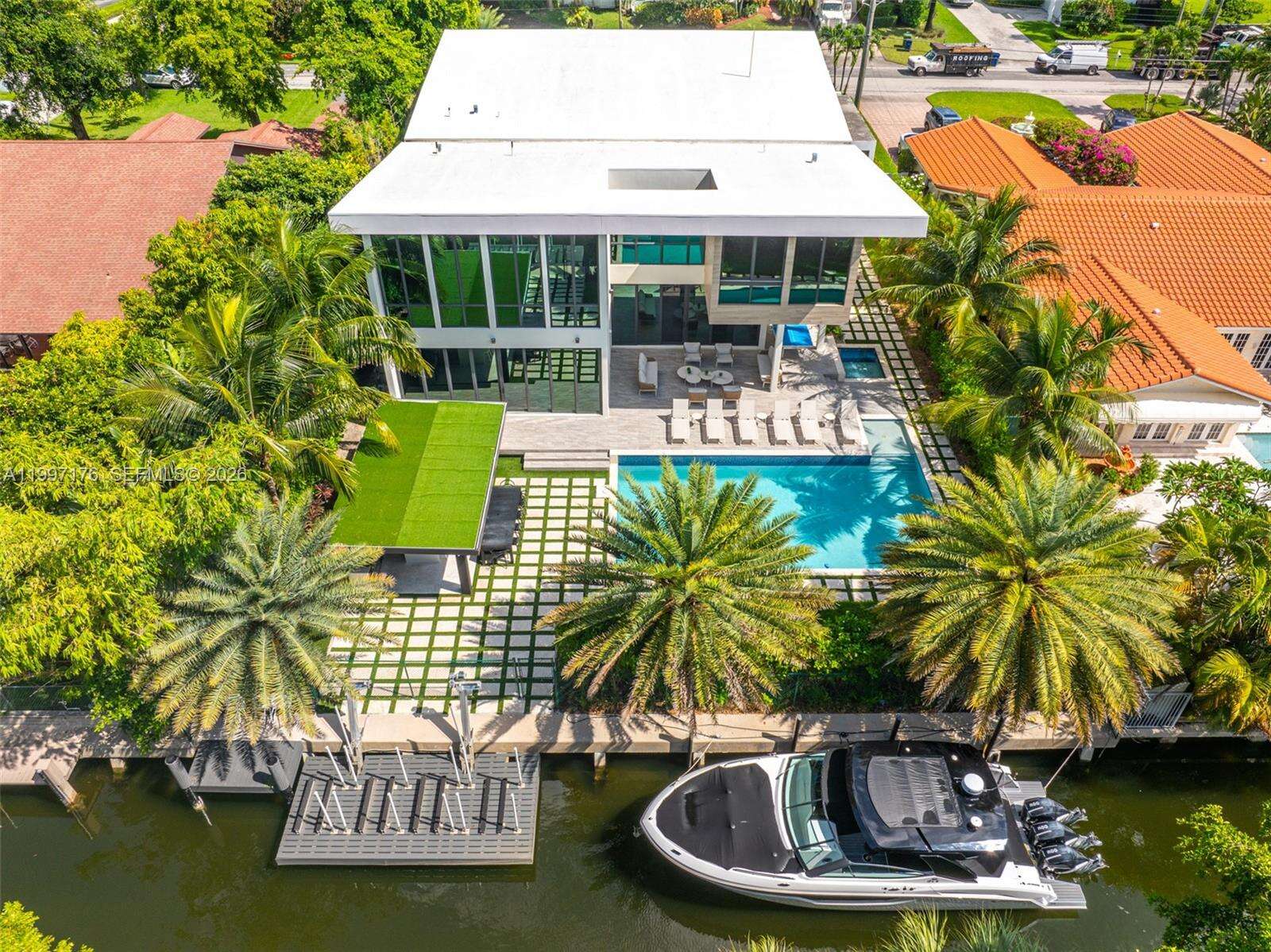 521 Holiday Dr, Hallandale Beach, FL 33009 | Picture 51