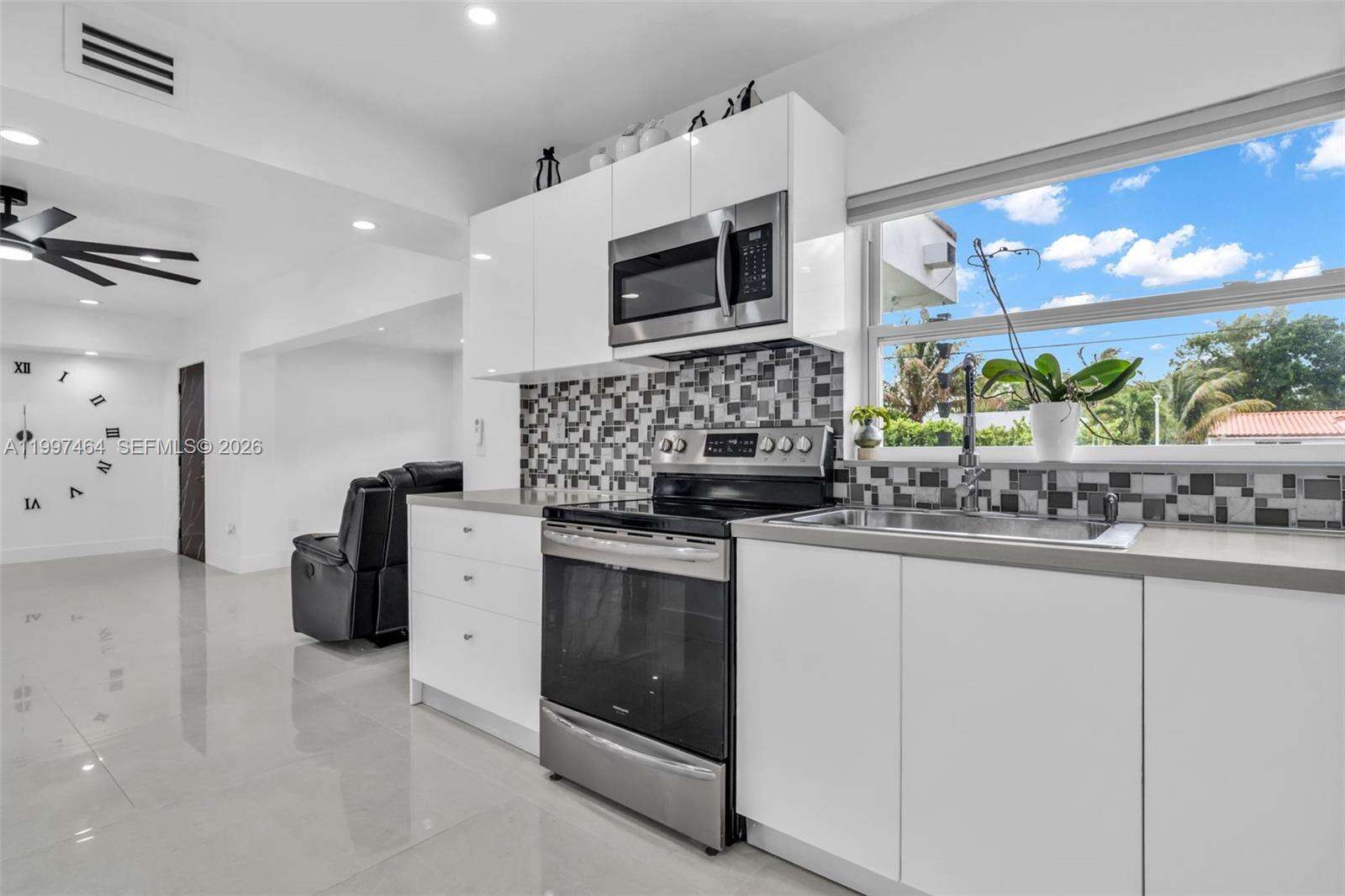 1055 144th St, North Miami, FL 33161 - For Sale photo 11