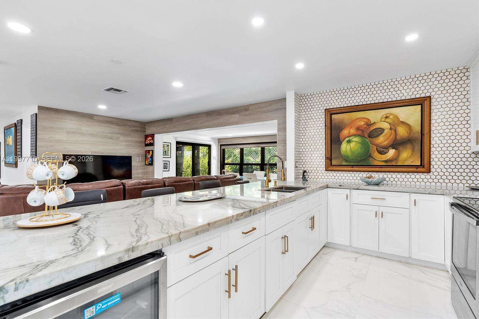 3375 20th Ave, Oakland Park, FL 33306 - For Sale photo 2