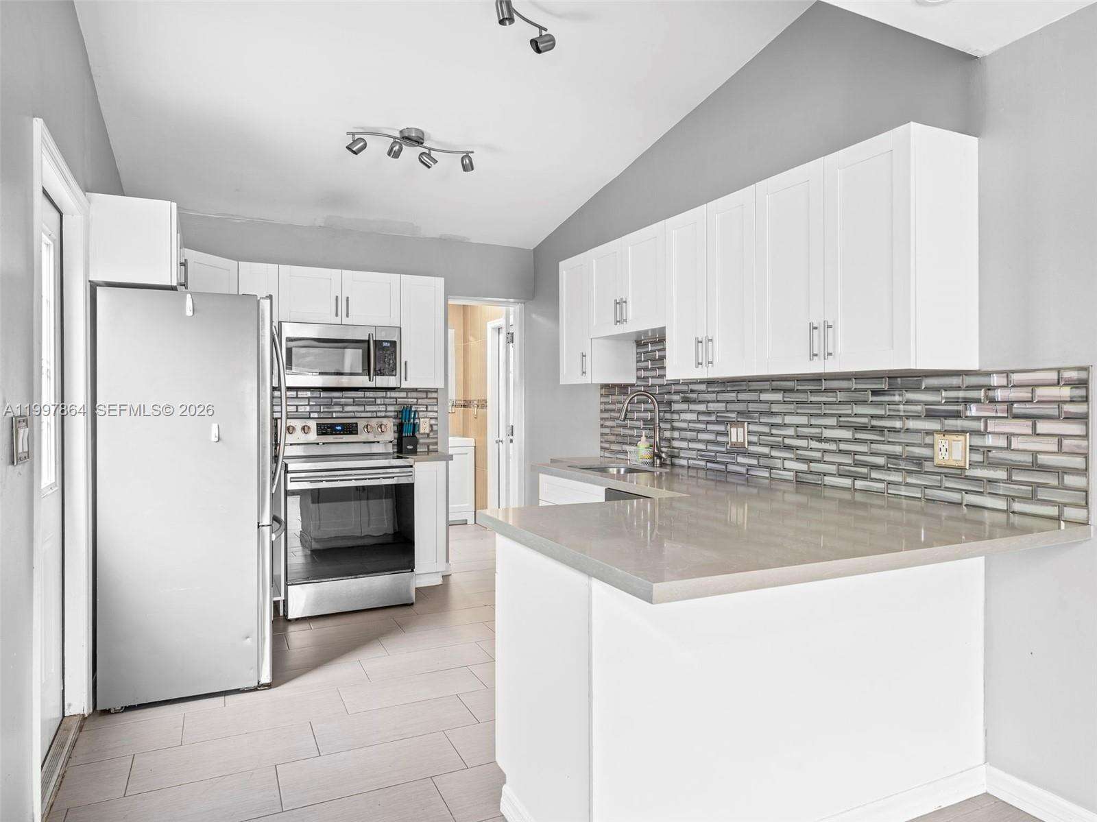 1432 5th Ave, Fort Lauderdale, FL 33304 | Picture 42