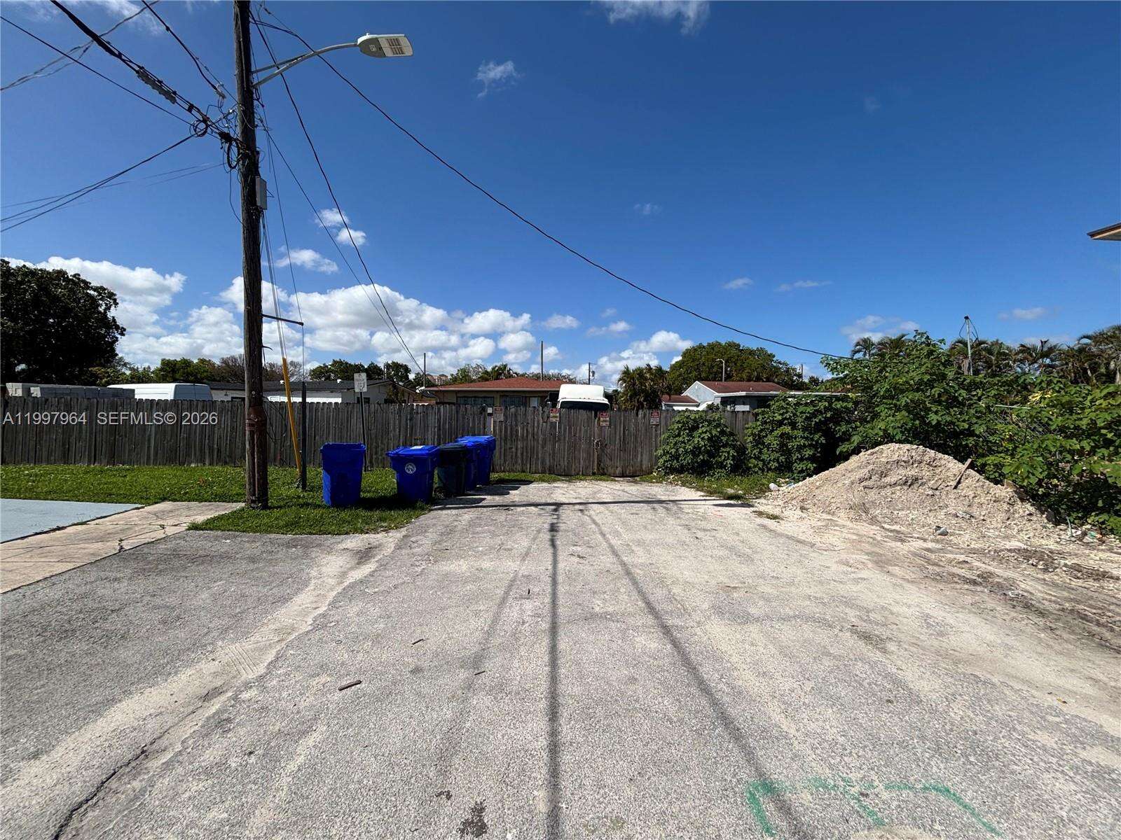 3180 26th St, Miami, FL 33133 | Picture 7