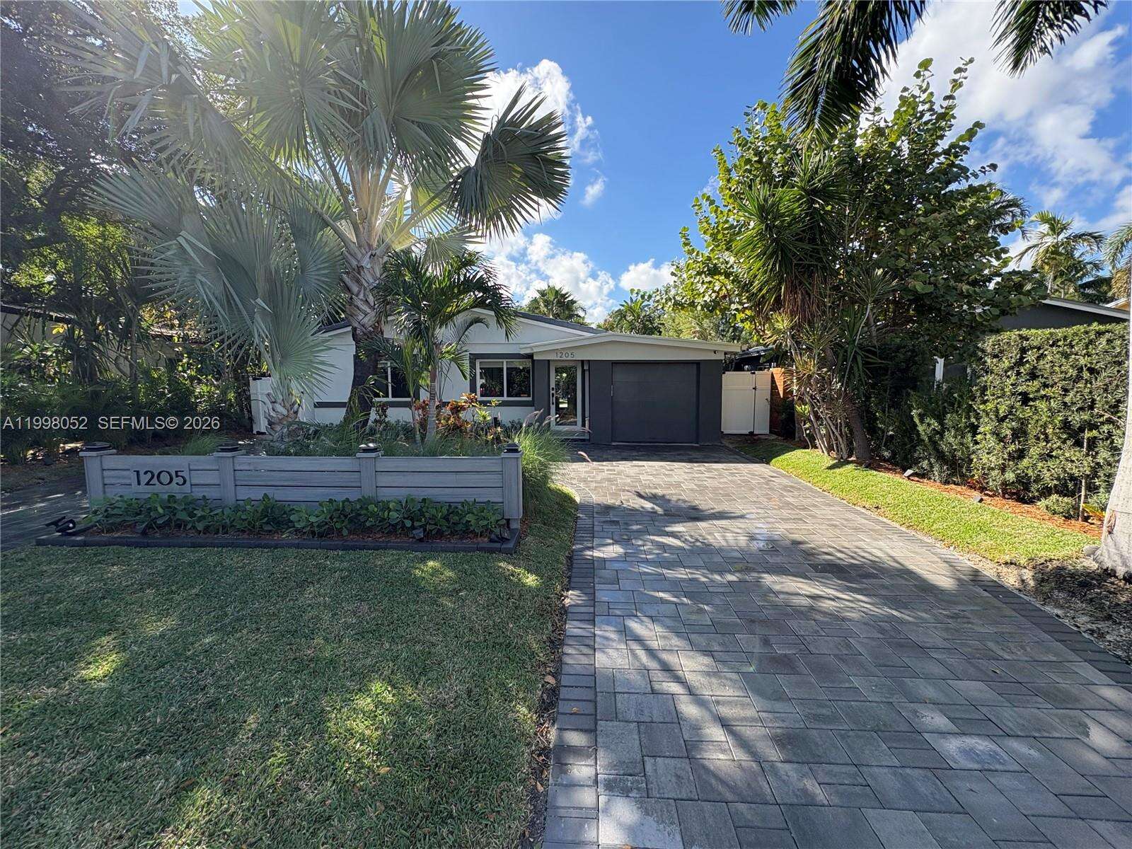 1205 17th Ter, Fort Lauderdale, FL 33304 | Picture 1