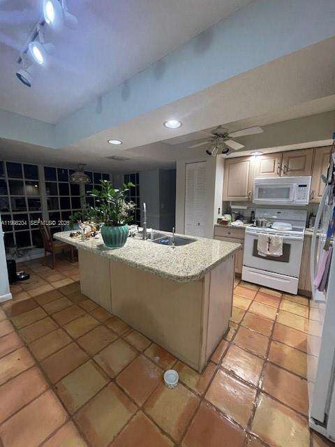 1350 Fieldlark Ln, Homestead, FL 33035 - For Sale photo 3