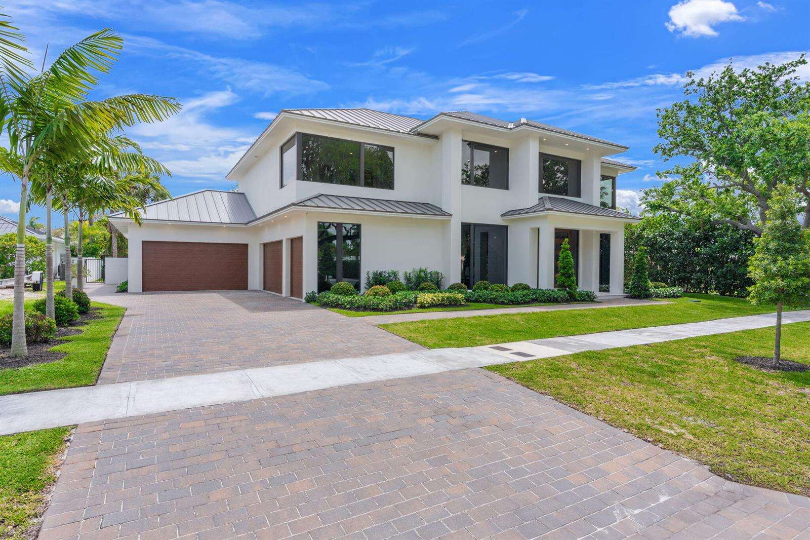 2406 13th, Fort Lauderdale, FL 33304 - For Sale photo 2