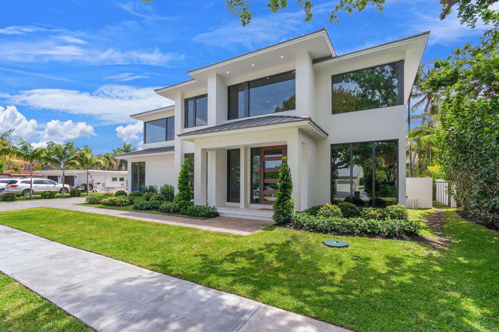 2406 13th, Fort Lauderdale, FL 33304 - For Sale photo 3