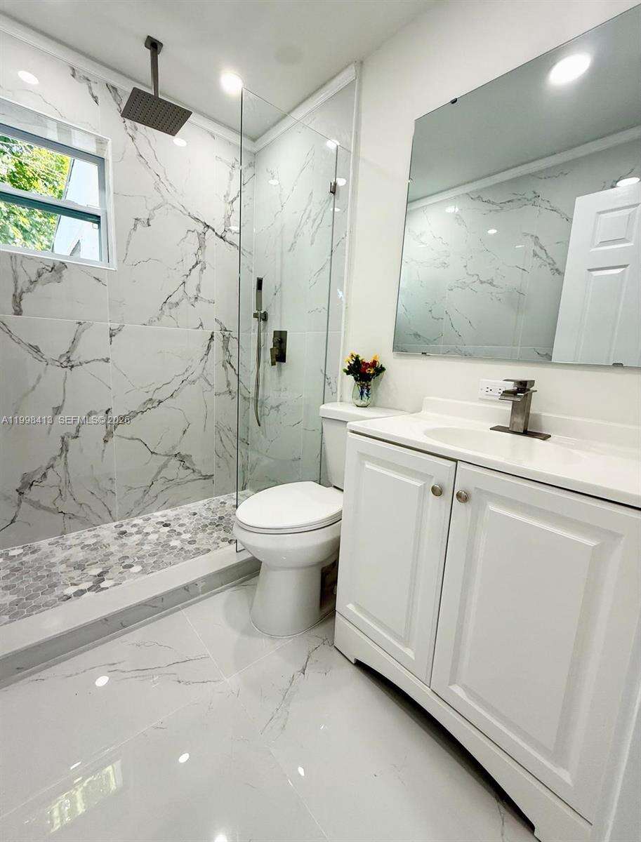 2516 Wiley Ct, Hollywood, FL 33020 | Picture 12