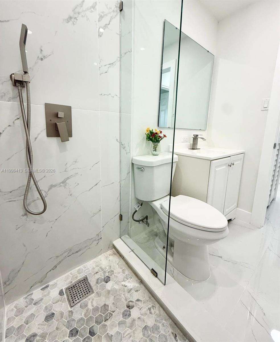 2516 Wiley Ct, Hollywood, FL 33020 | Picture 13