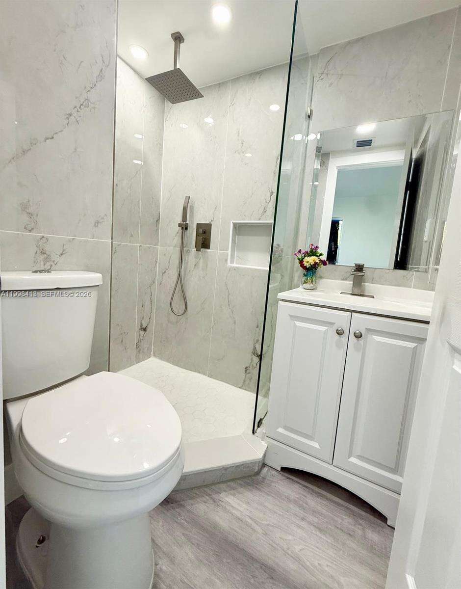 2516 Wiley Ct, Hollywood, FL 33020 | Picture 14