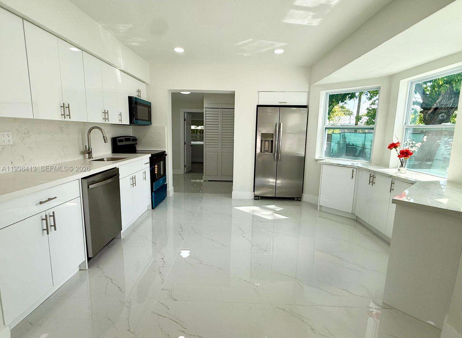 2516 Wiley Ct, Hollywood, FL 33020 | Picture 16