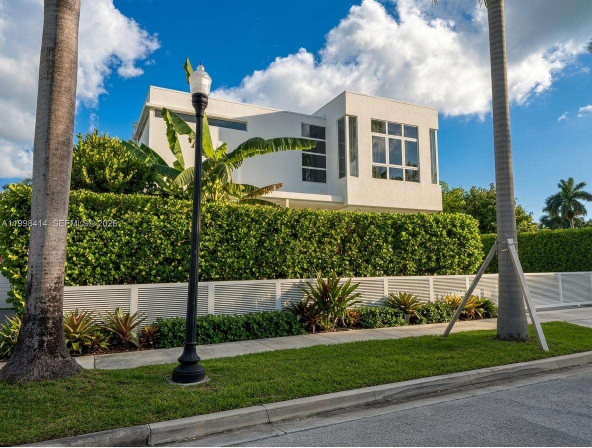 949 Tyler St, Hollywood, FL 33019 - For Sale photo 11