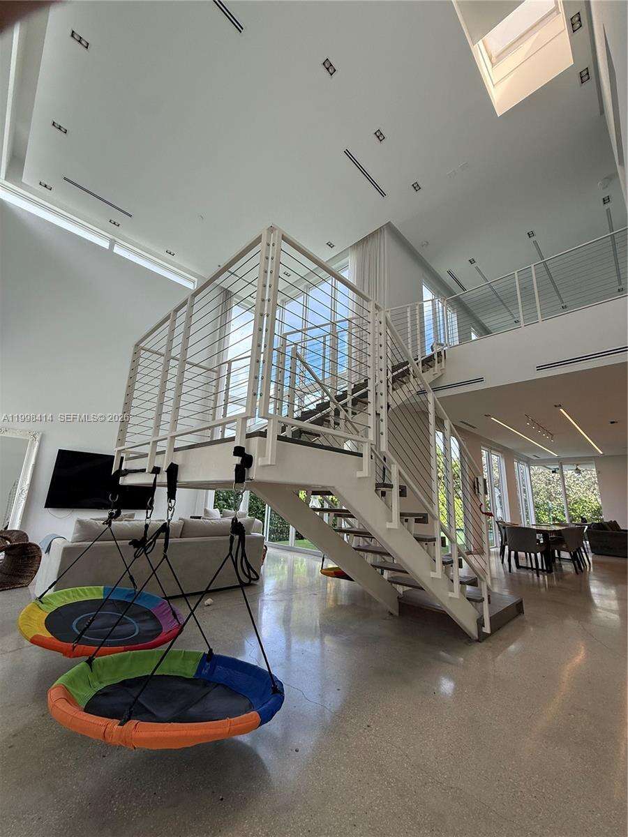 949 Tyler St, Hollywood, FL 33019 | Picture 4