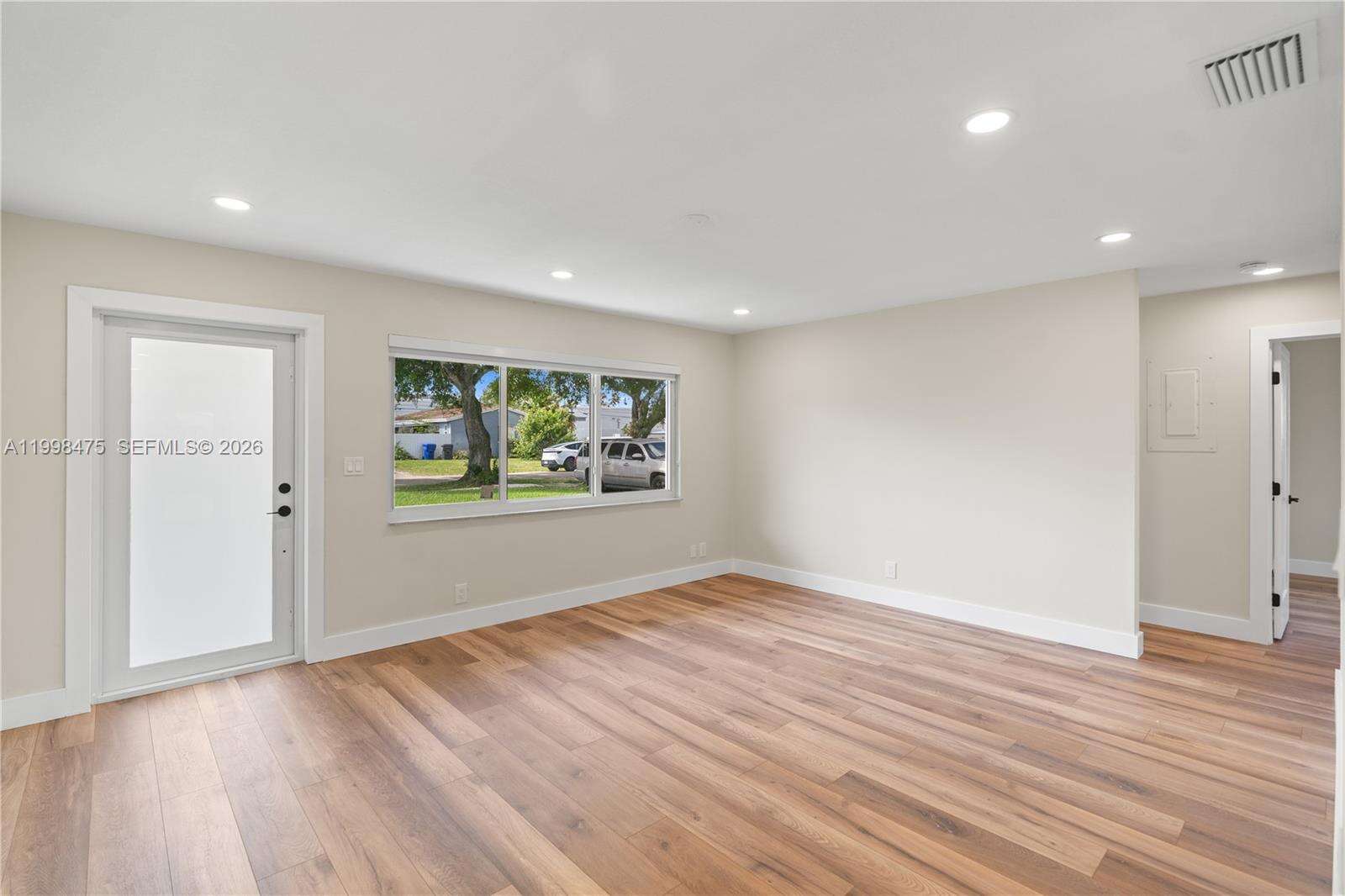 6881 Harding St, Hollywood, FL 33024 - For Sale photo 5