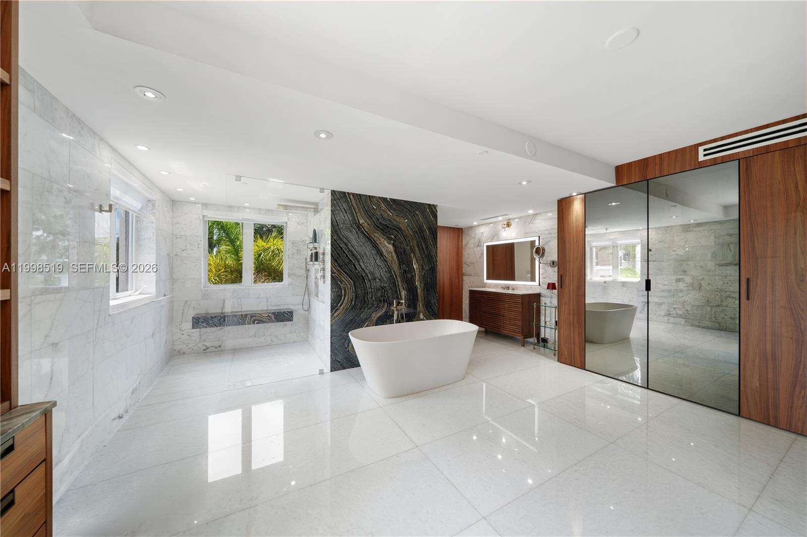 215 Palm Ave, Miami Beach, FL 33139 | Picture 18