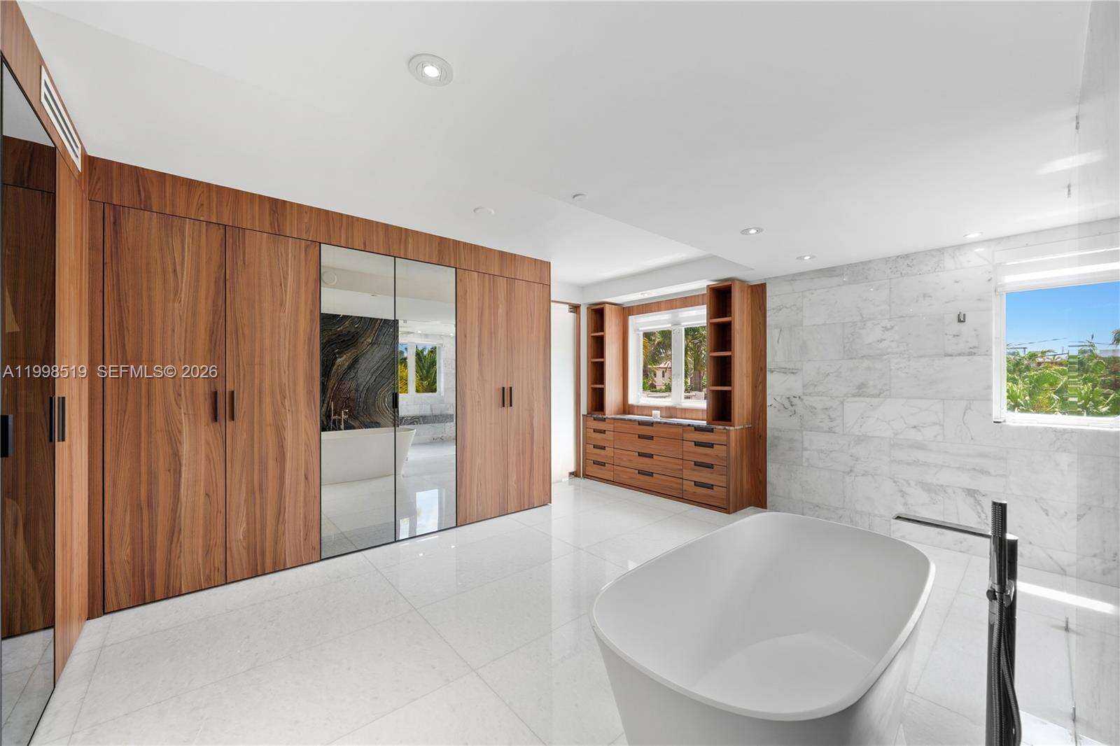 215 Palm Ave, Miami Beach, FL 33139 | Picture 20