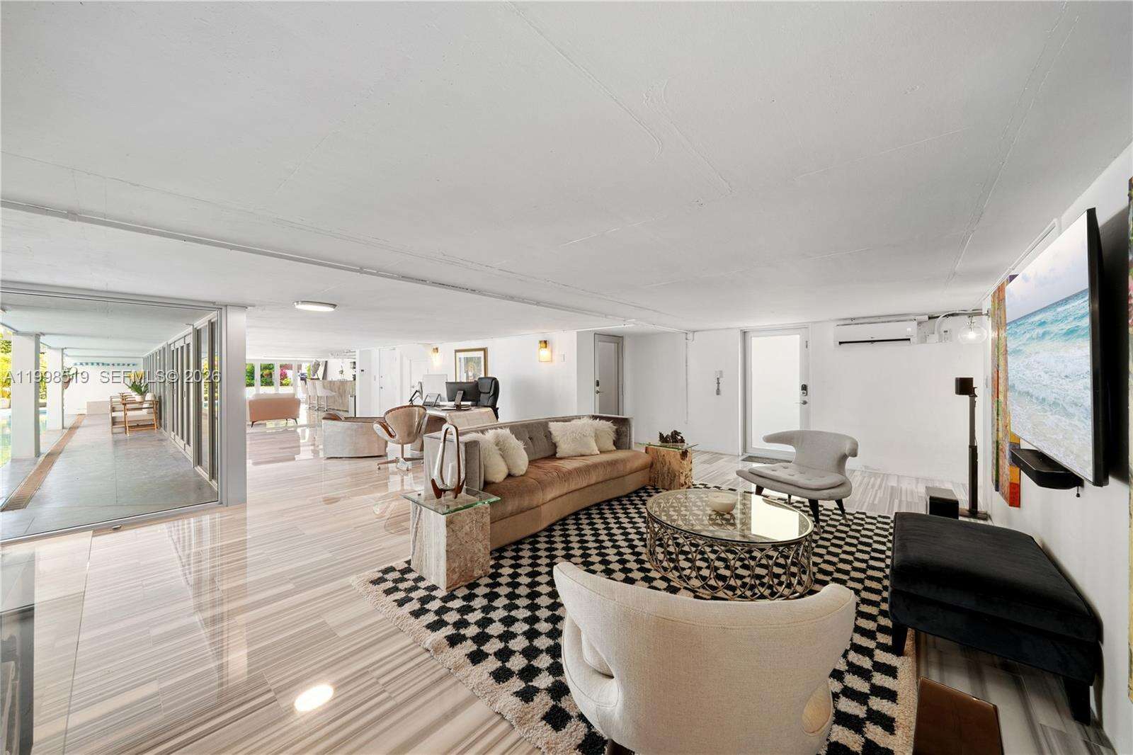 215 Palm Ave, Miami Beach, FL 33139 | Picture 37