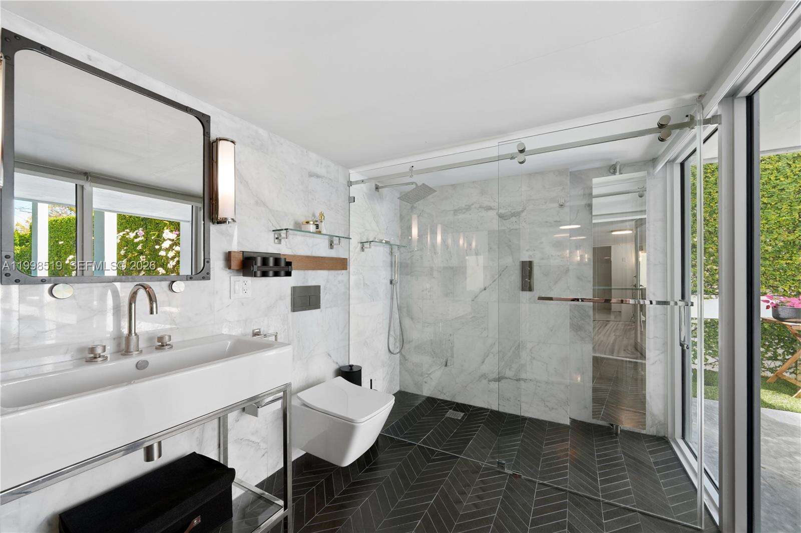 215 Palm Ave, Miami Beach, FL 33139 | Picture 39