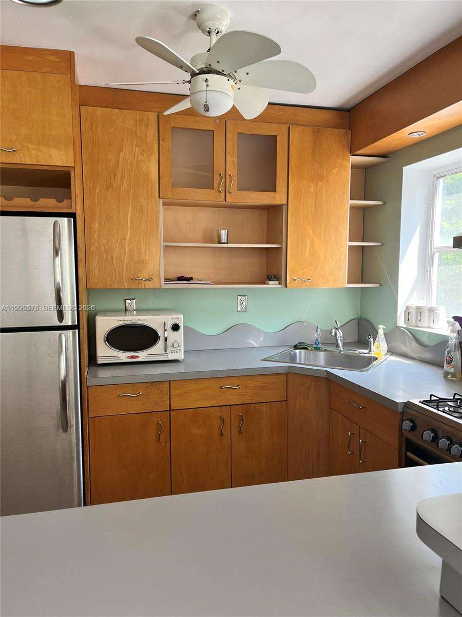 240 Collins Ave, Miami Beach, FL 33139 | Picture 11