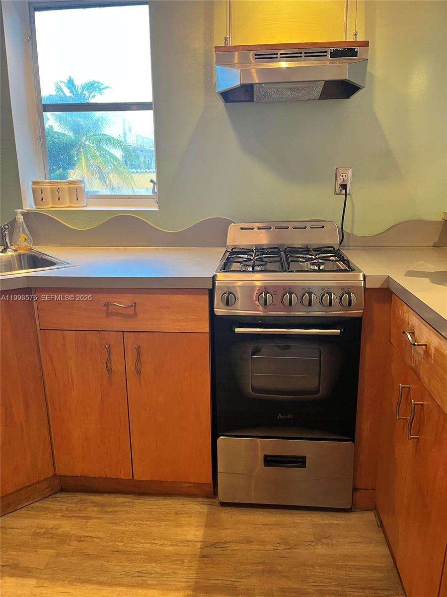 240 Collins Ave, Miami Beach, FL 33139 | Picture 9