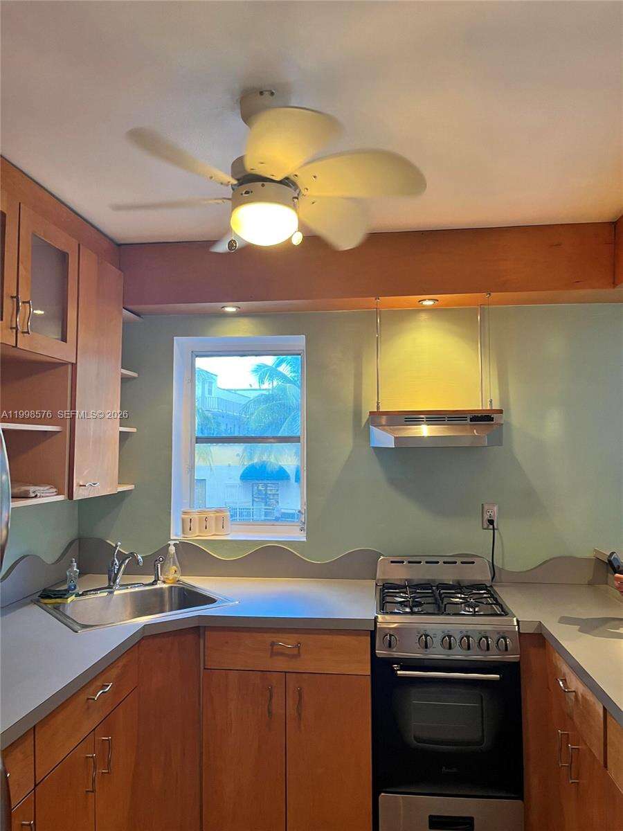 240 Collins Ave, Miami Beach, FL 33139 | Picture 10