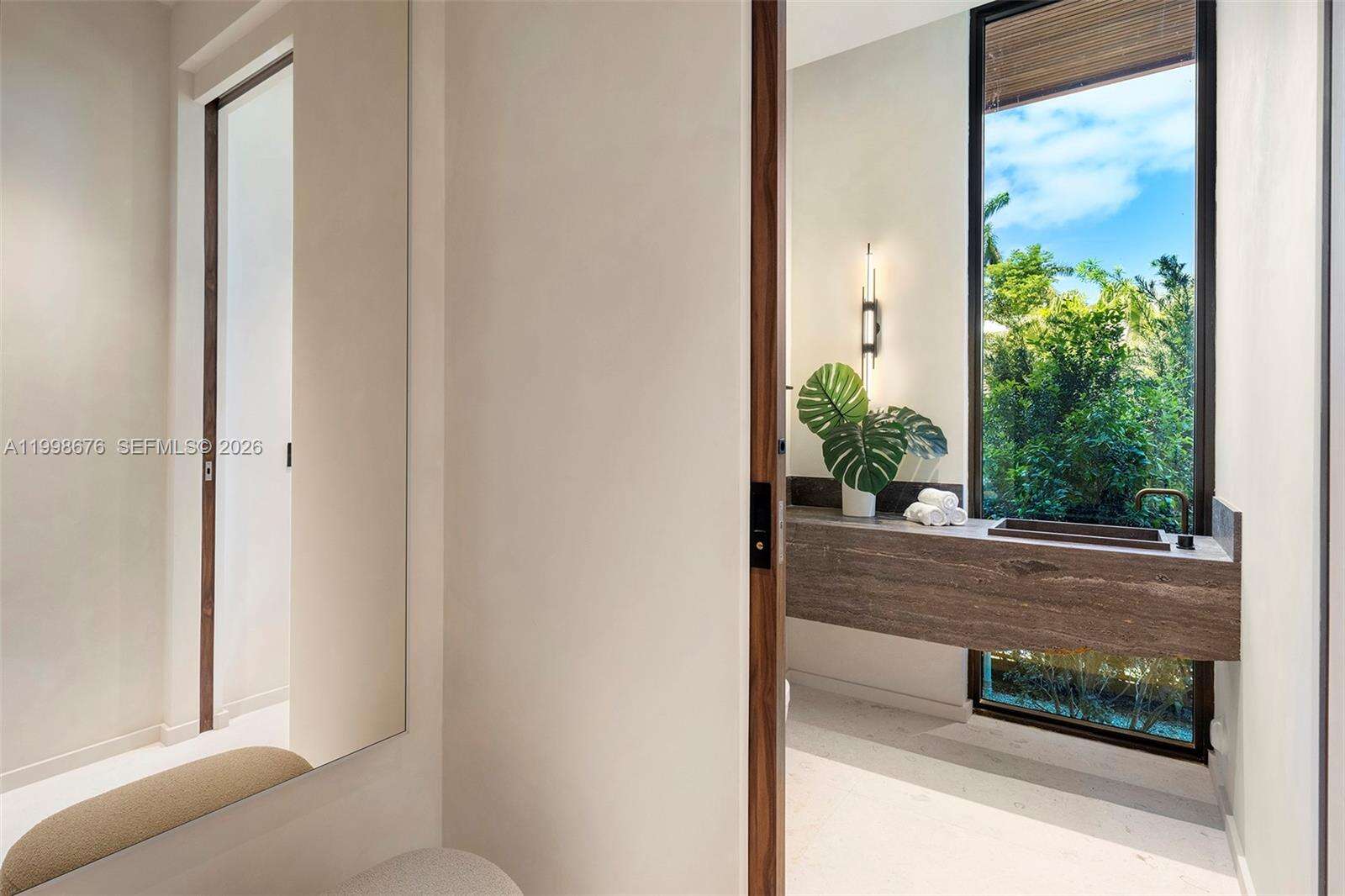 9640 Broadview Dr, Bay Harbor Islands, FL 33154 | Picture 11