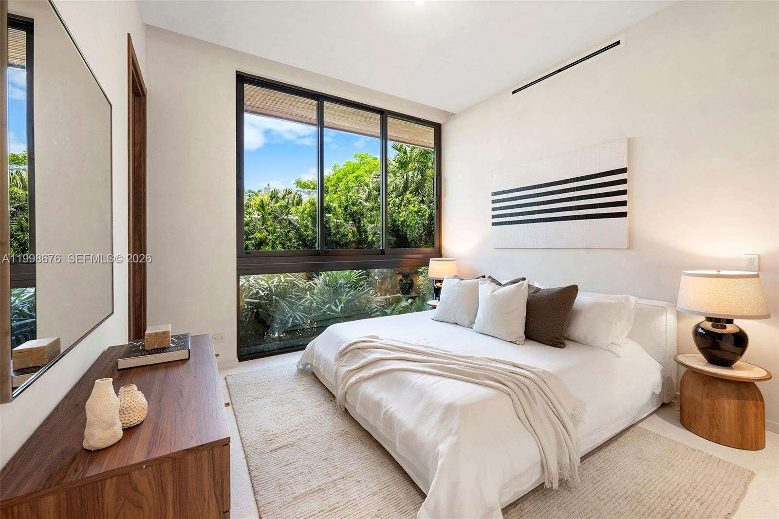 9640 Broadview Dr, Bay Harbor Islands, FL 33154 | Picture 12