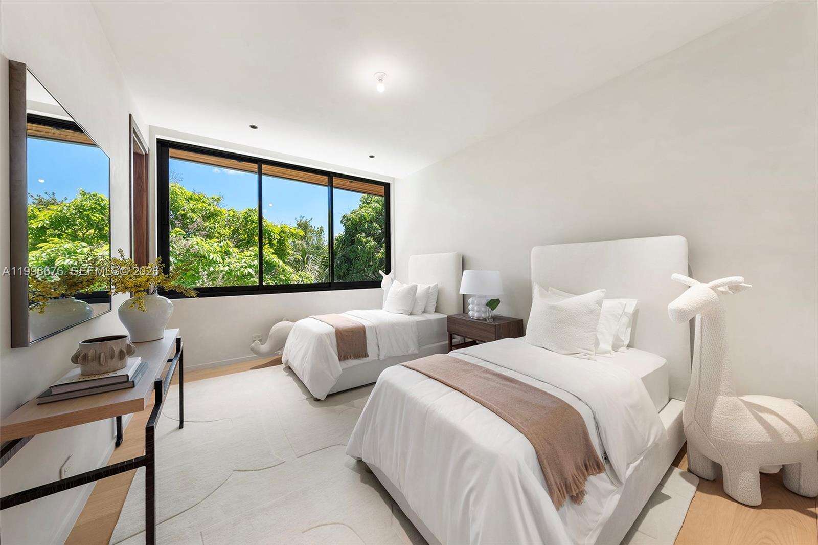 9640 Broadview Dr, Bay Harbor Islands, FL 33154 | Picture 46