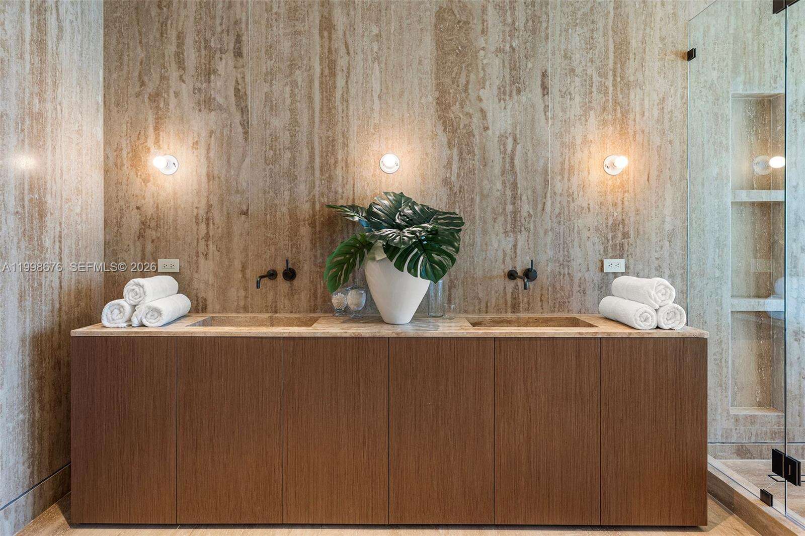 9640 Broadview Dr, Bay Harbor Islands, FL 33154 | Picture 63