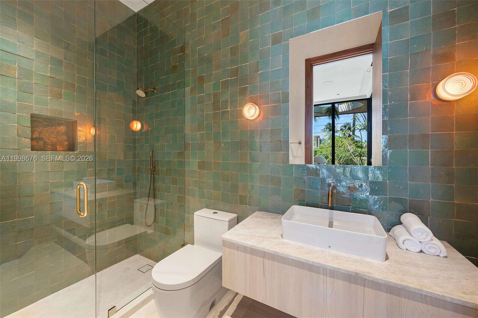 9640 Broadview Dr, Bay Harbor Islands, FL 33154 | Picture 10