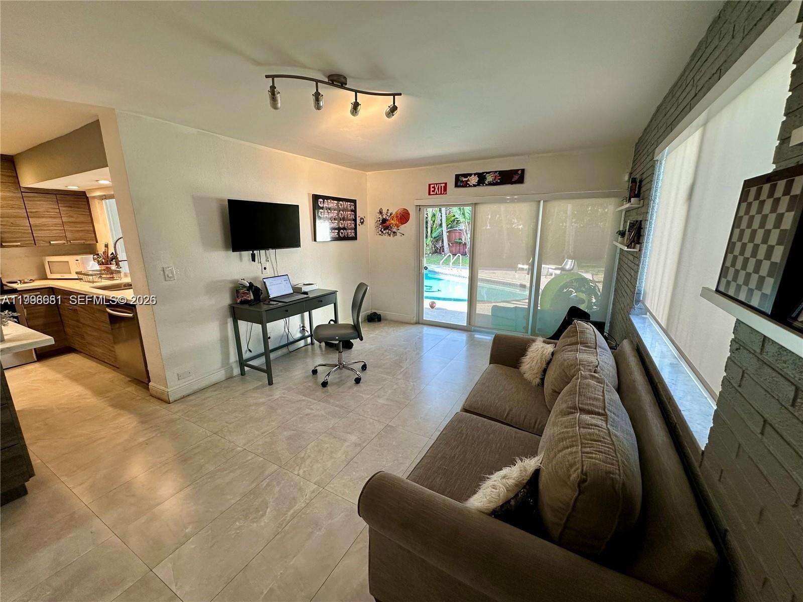 5424 Garfield St, Hollywood, FL 33021 | Picture 32