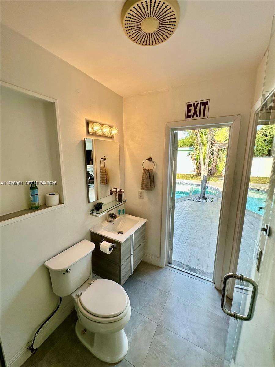 5424 Garfield St, Hollywood, FL 33021 | Picture 44