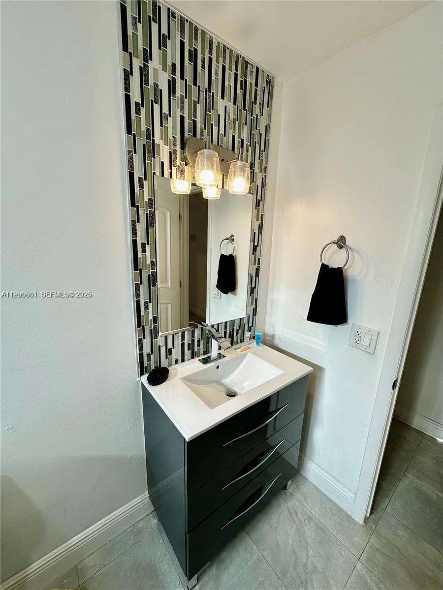 5424 Garfield St, Hollywood, FL 33021 | Picture 51