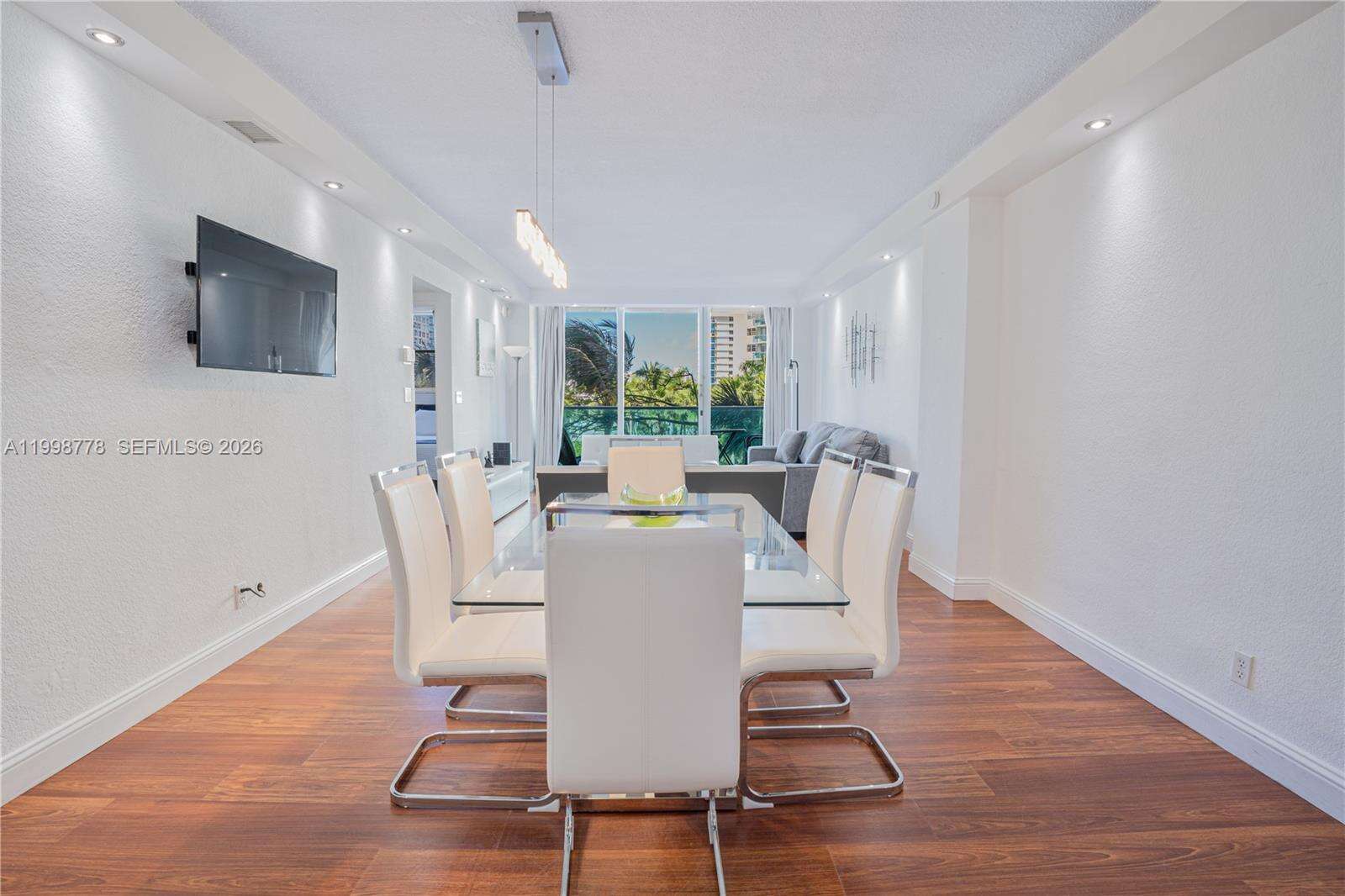 4001 Ocean Dr, Hollywood, FL 33019 | Picture 6