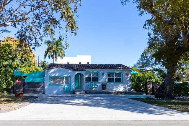 Hollywood, FL 33020 - For Sale photo 1