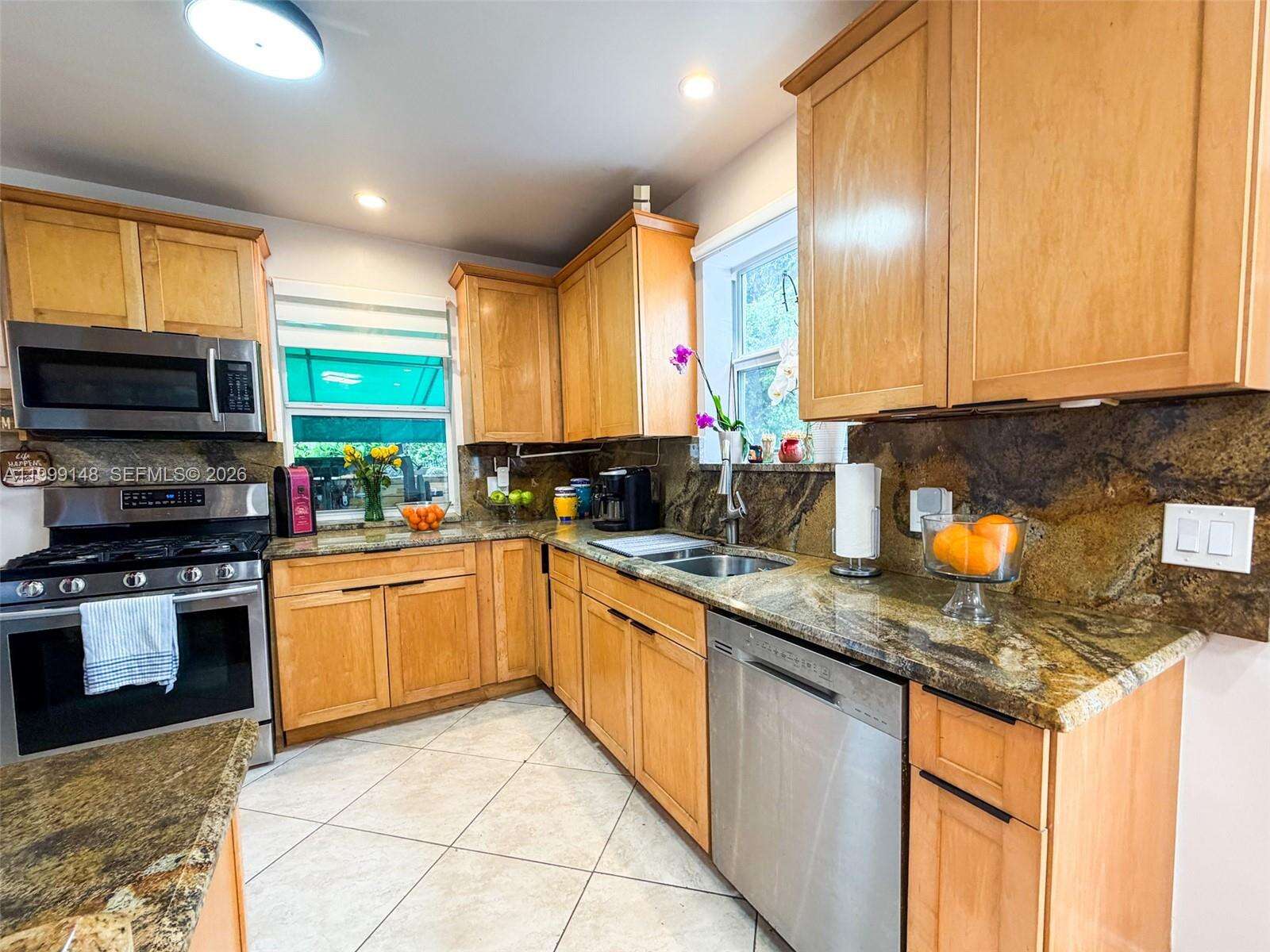 Hollywood, FL 33020 - For Sale photo 5