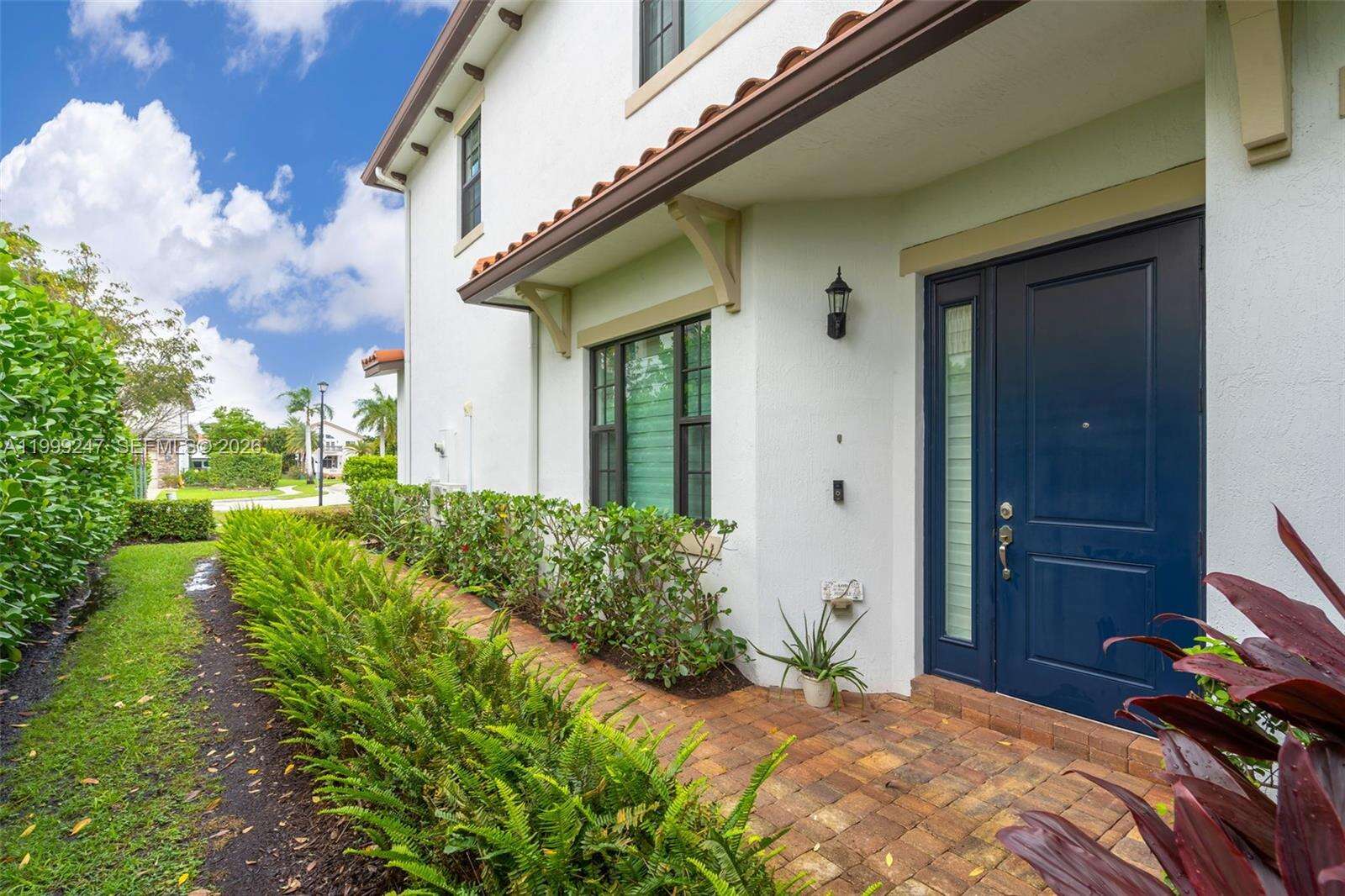 11778 13th Ln, Pembroke Pines, FL 33025 - For Sale photo 2